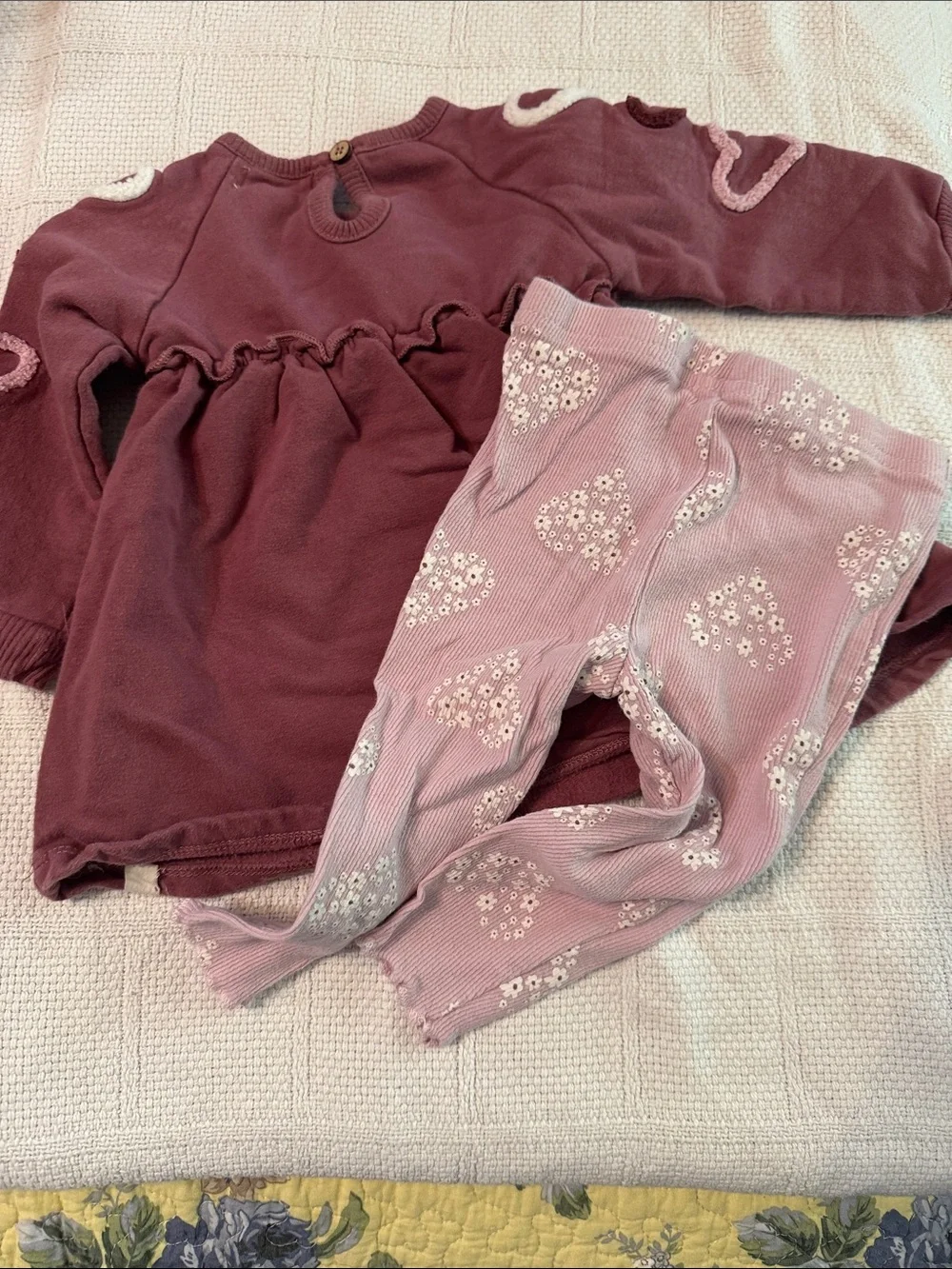 Girls Mauve Heart Accent Matching Set - Top & Floral Leggings